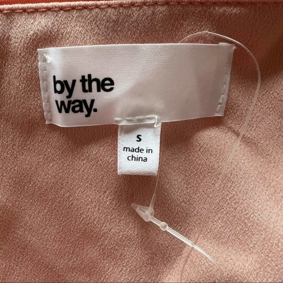 By the way. Ruffle Halter Adjustable Straps Mini Dress Size S Coral 14560 - Picture 6 of 8